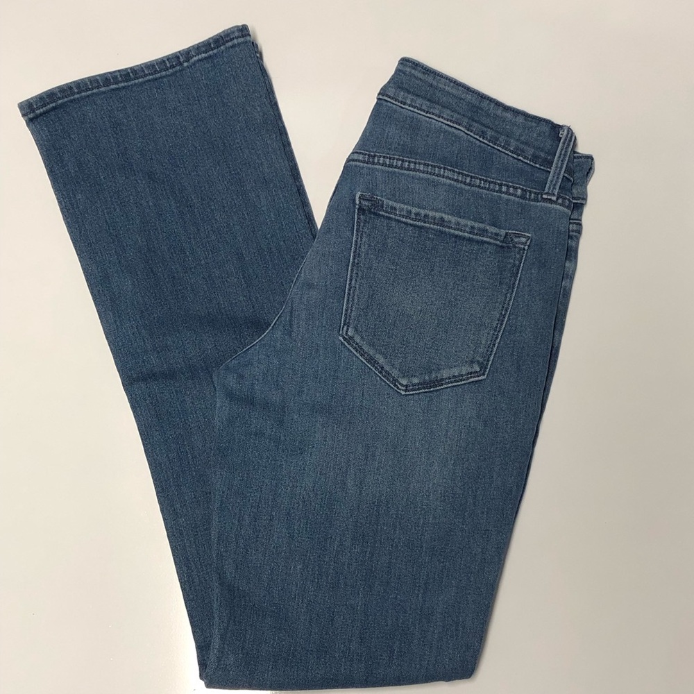 Old navy wow  bootcut mid rise jeans size 6
